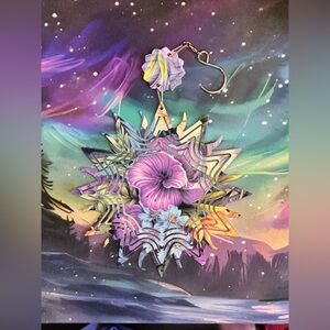 NEW 8” Floral Starburst wind spinner in Purple and Green